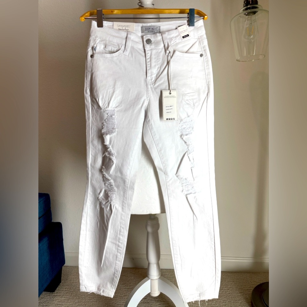 Judy Blue tattered boyfriend fit jeans